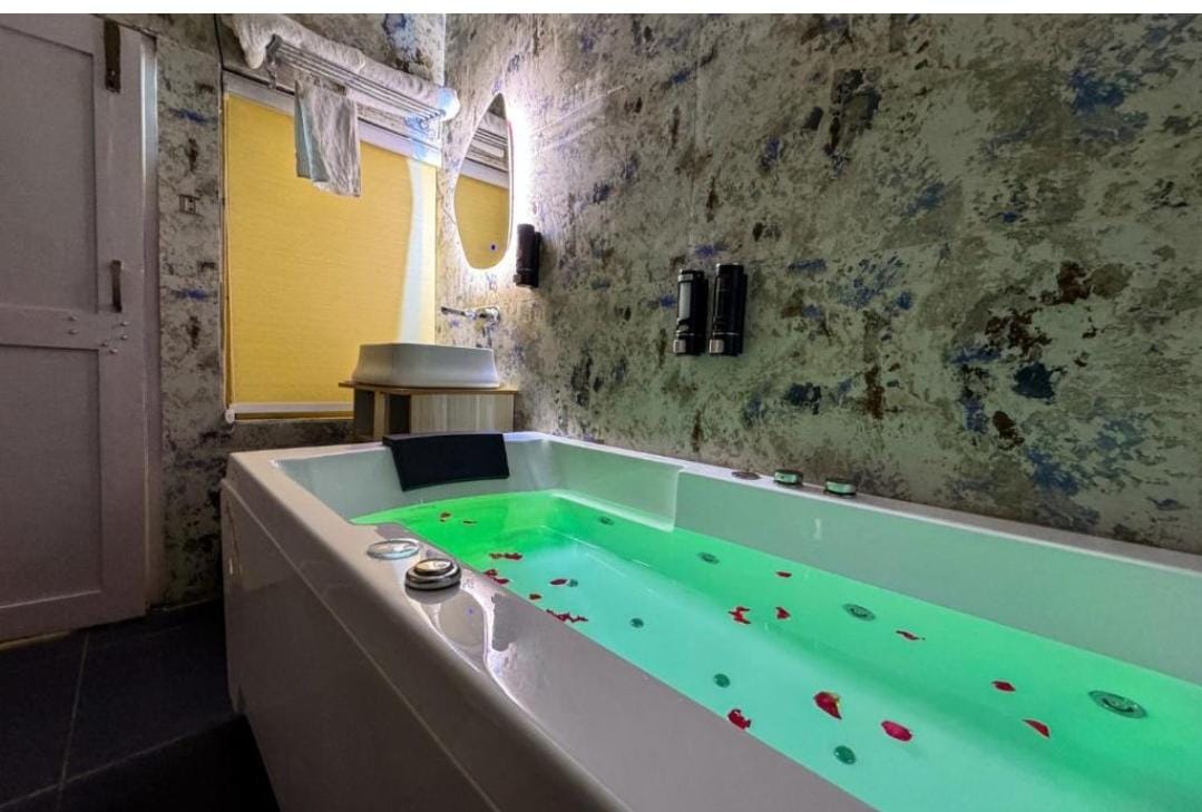 best hotel in dharamkot for families